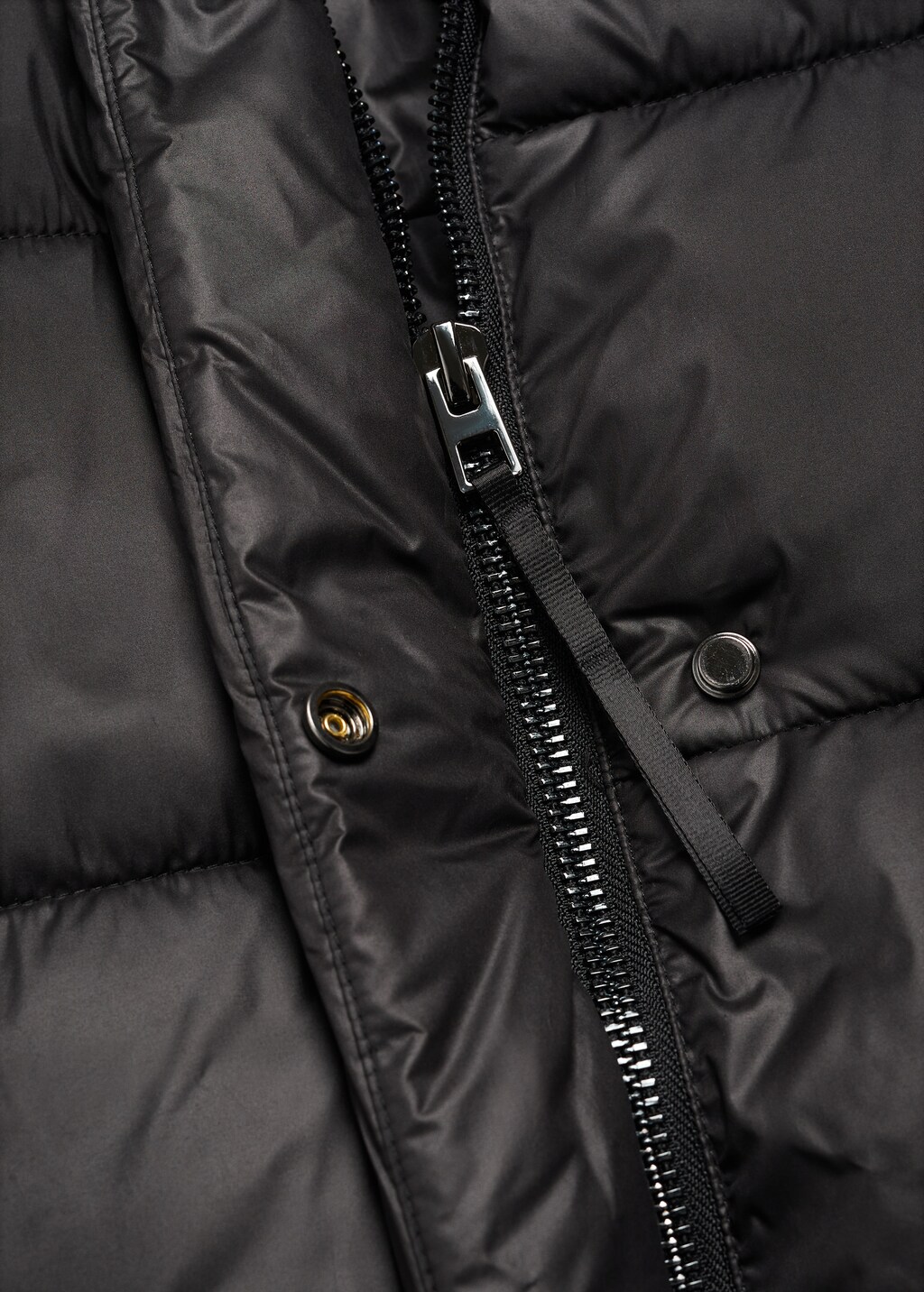 Detachable hood quilted coat - Details of the article 0