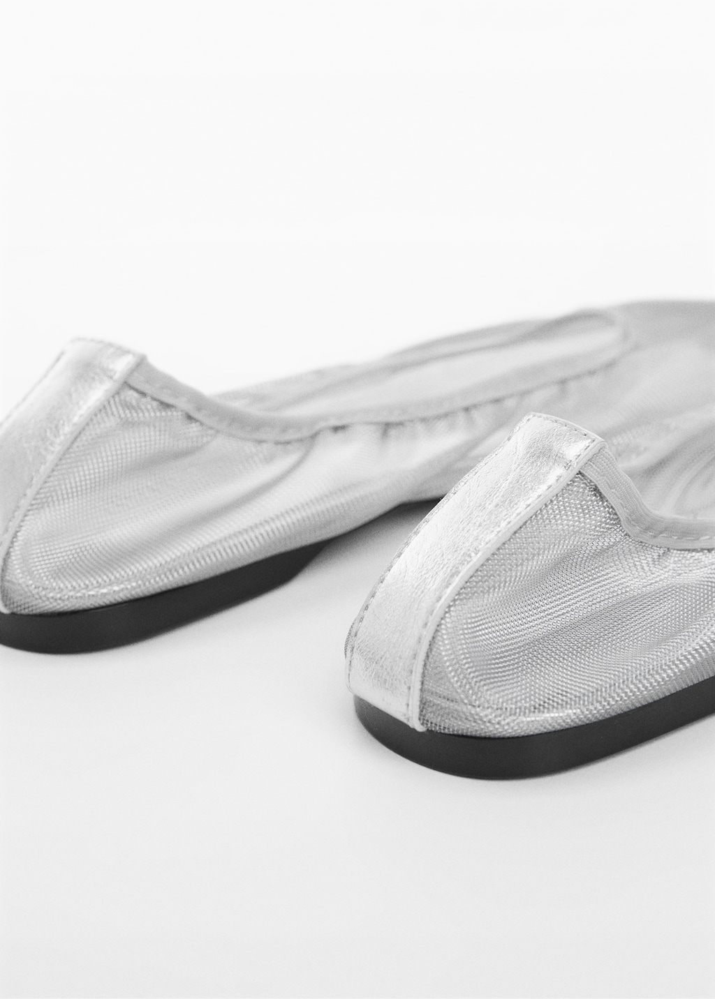 Semi-transparent mesh ballet flats - Details of the article 1