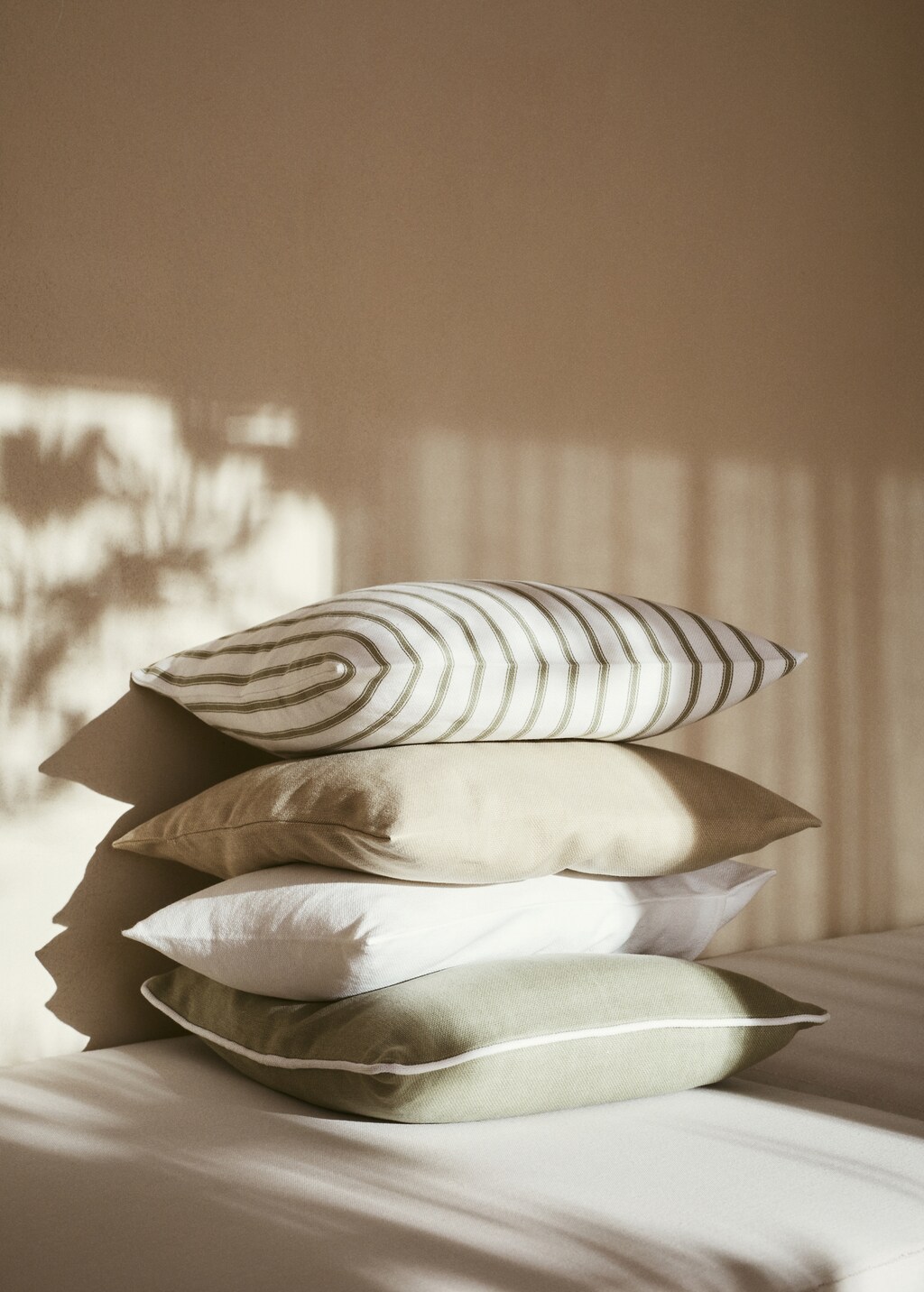 Striped cotton cushion cover 45x45cm - Details of the article 6