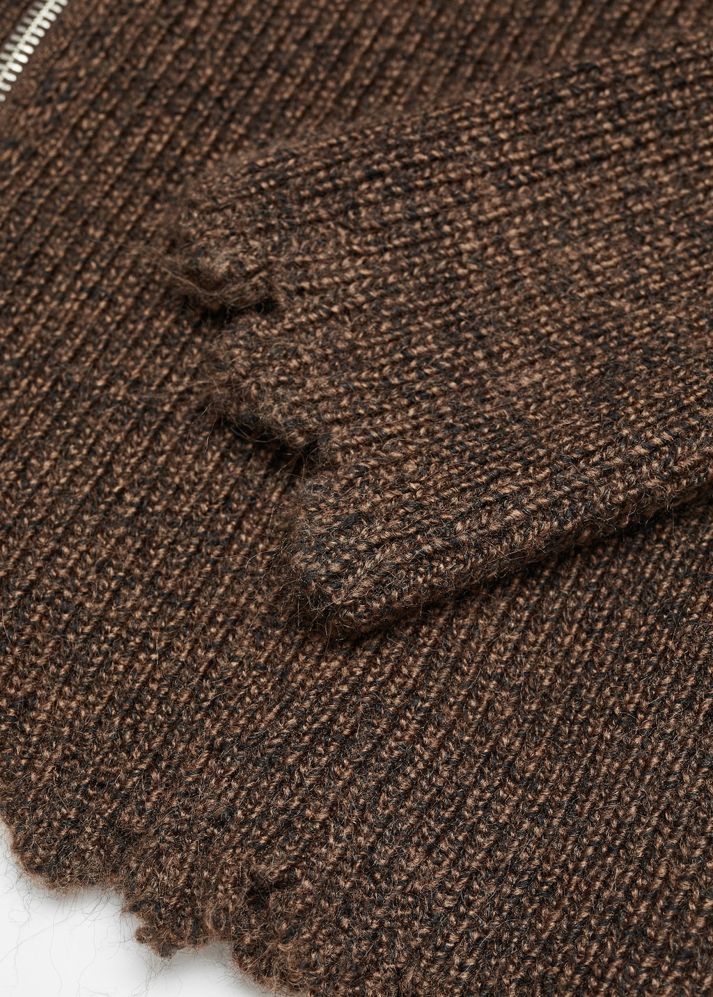 Strickjacke mit Reißverschluss - Detail des Artikels 8