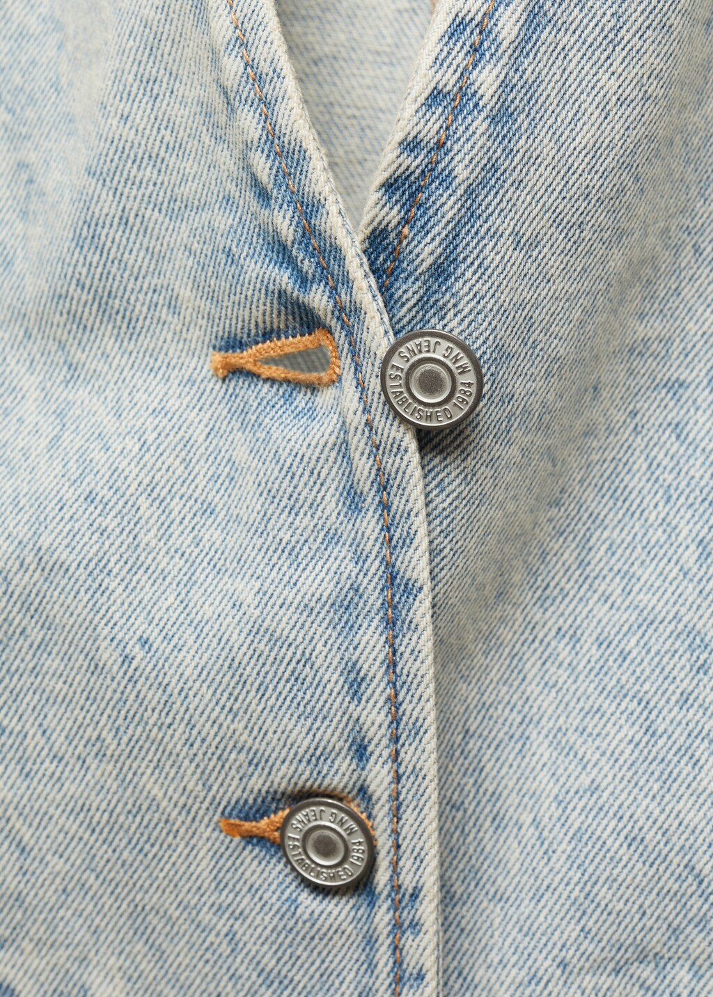 Denim gilet with seams - Details of the article 8