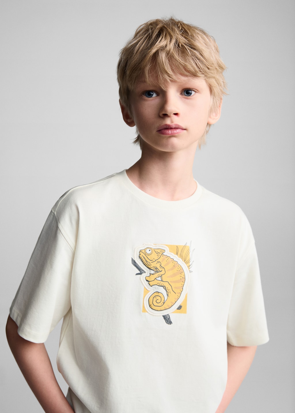 Embossed printed t-shirt - Details of the article 1