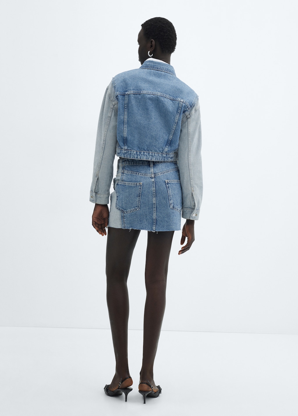 Two-tone cropped denim jacket - Reverse of the article