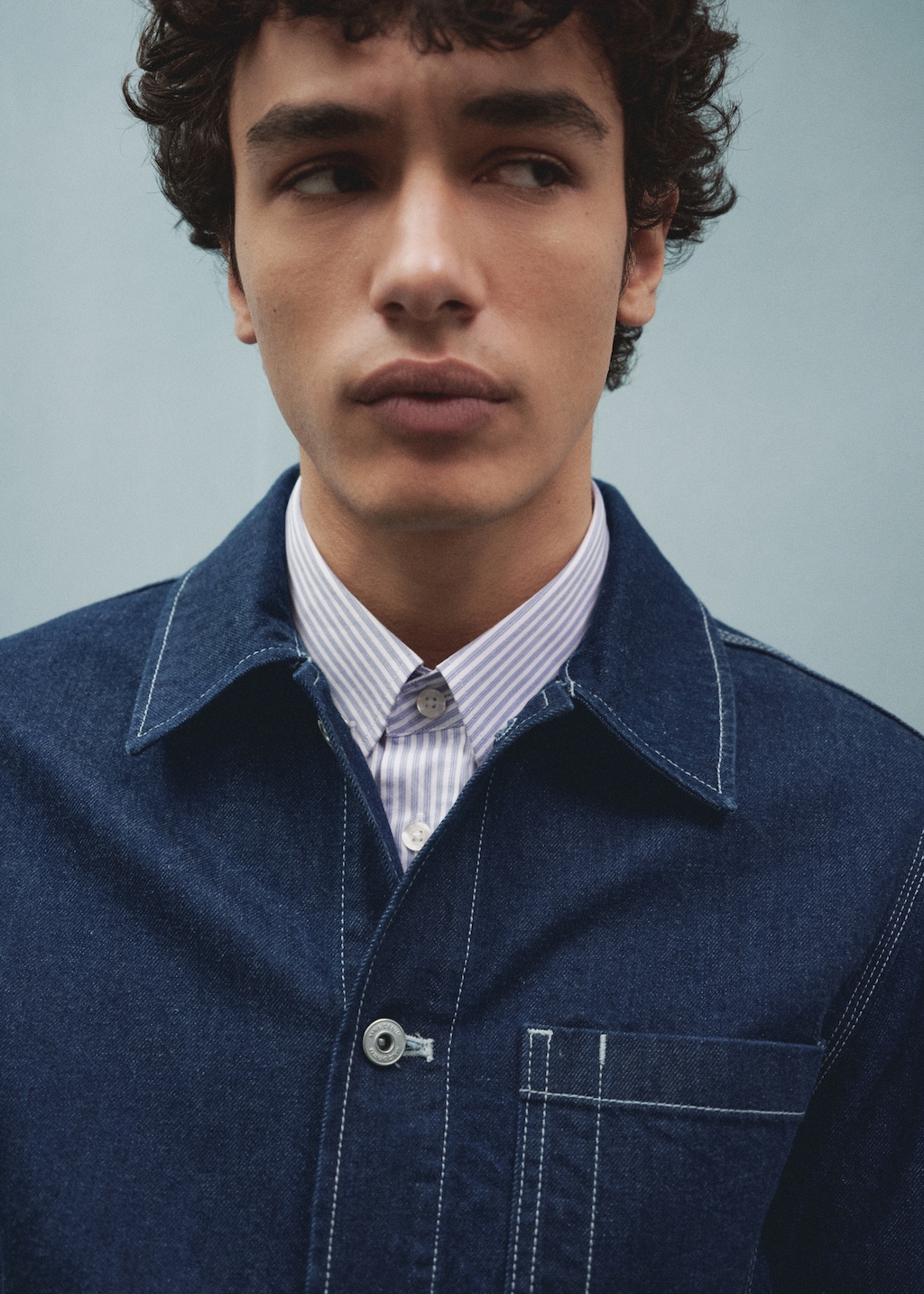 Denim overshirt with stitching pockets - Details of the article 5