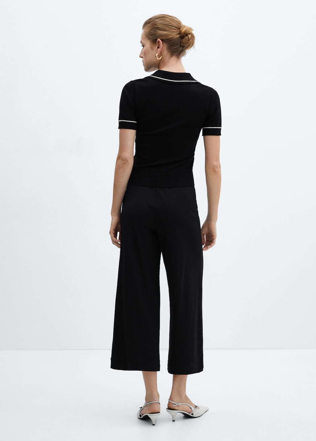 Elastic waist crop trousers - Reverse of the article