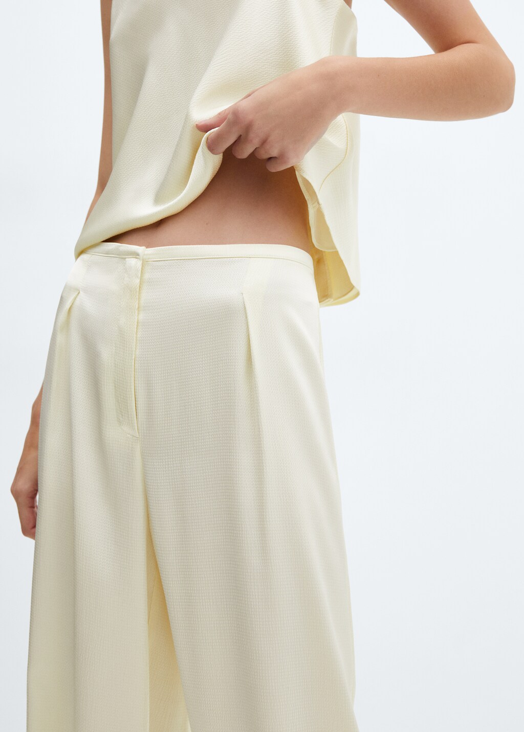 Flowy satin trousers - Details of the article 6