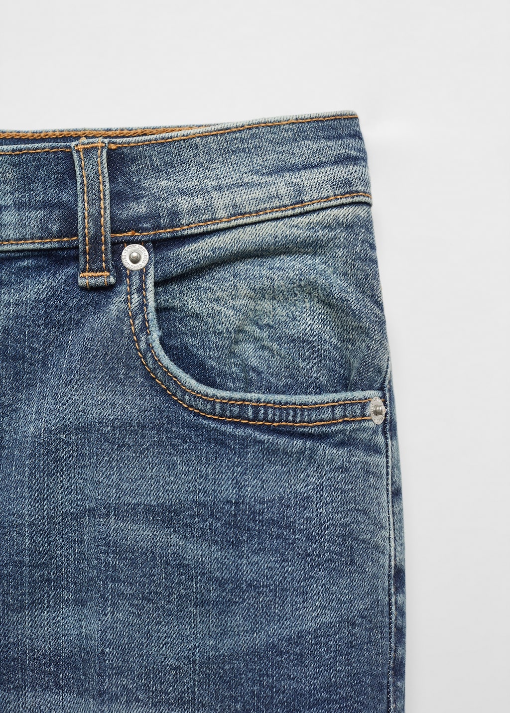 High-waist flared jeans - Details of the article 8