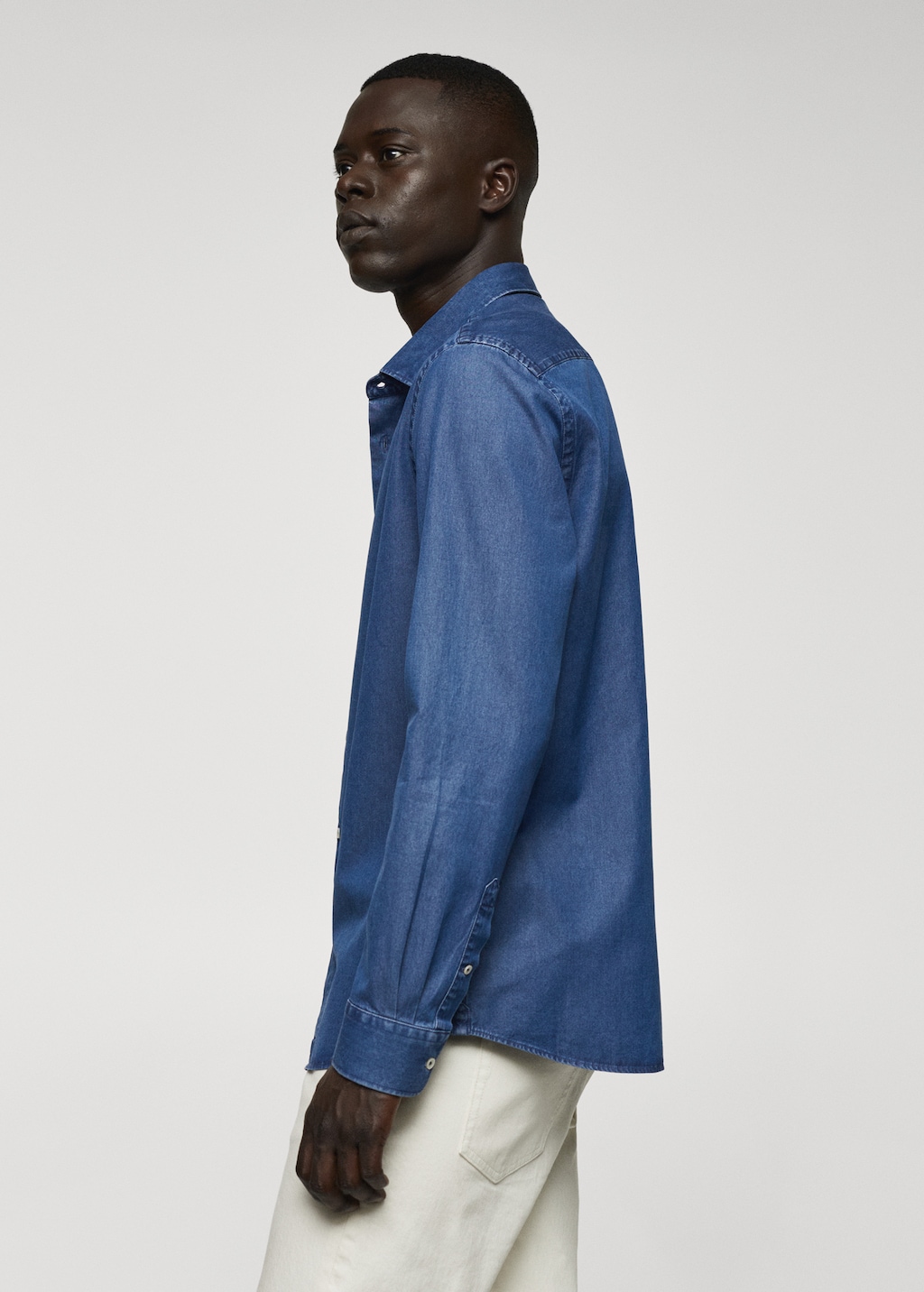 Regular-fit cotton chambray shirt - Details of the article 2