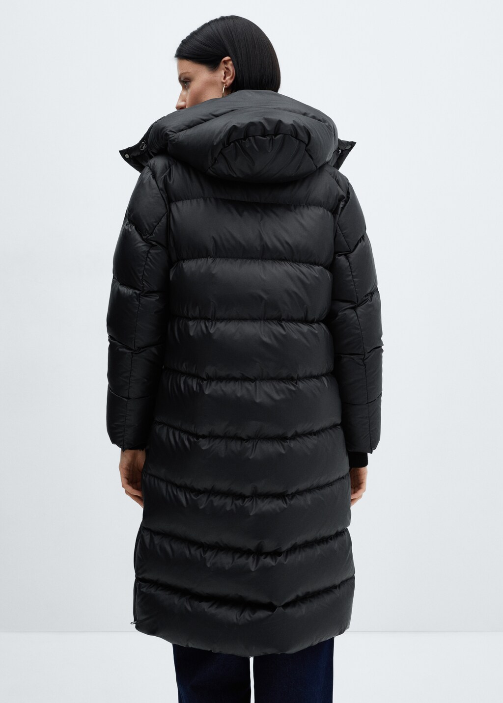 Long quilted down anorak - Reverse of the article