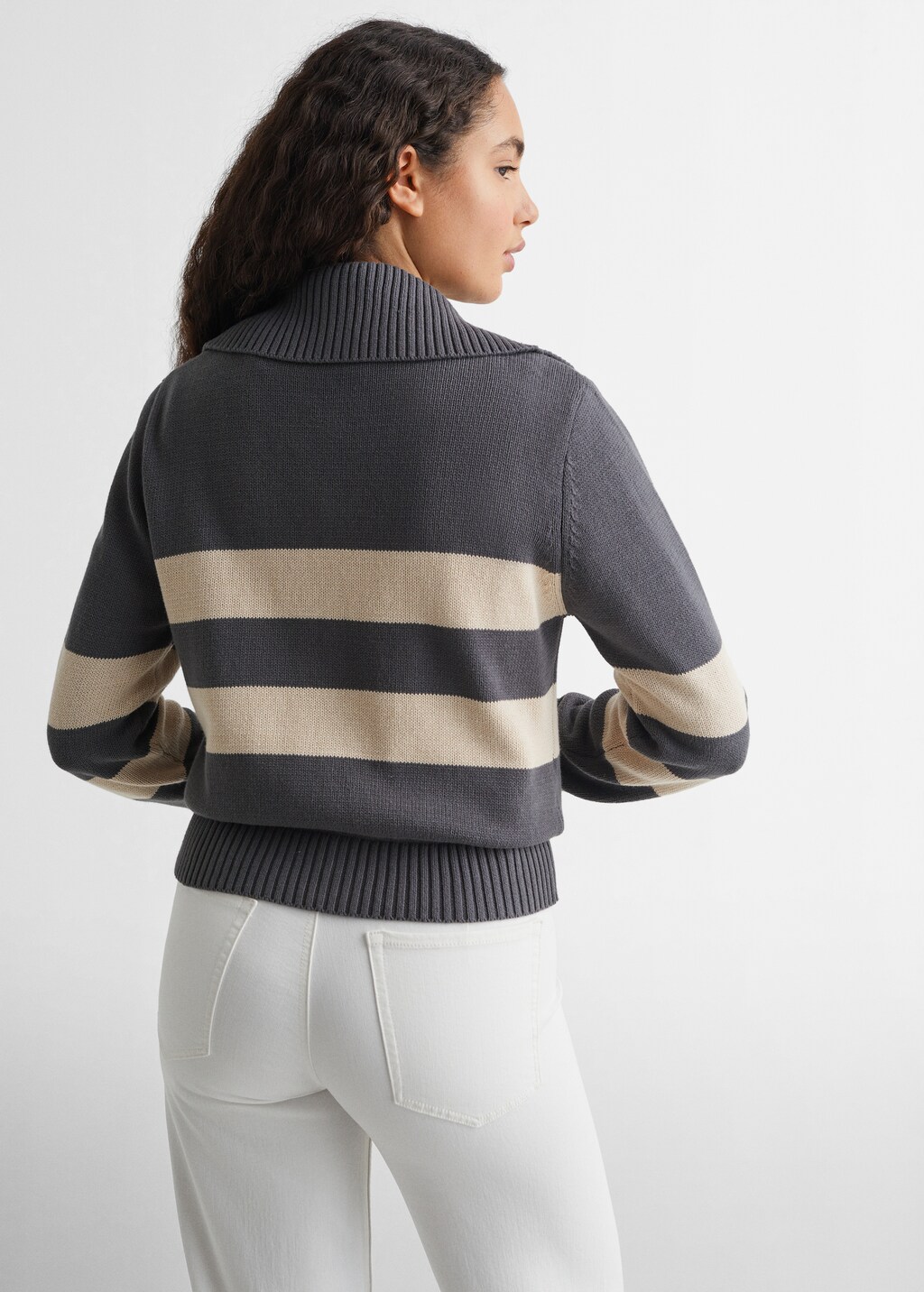 Zip knit sweater - Reverse of the article