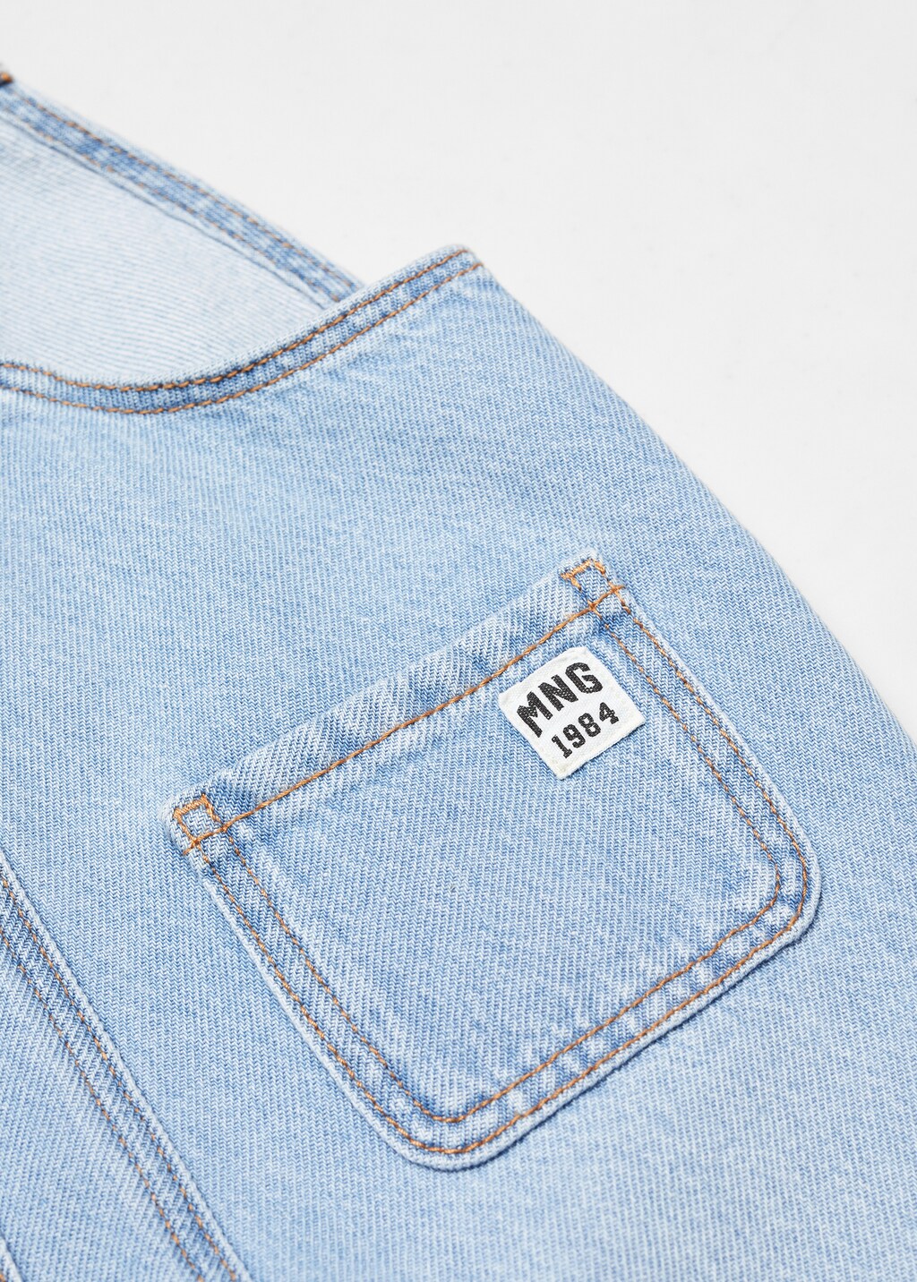 Long denim dungarees - Details of the article 0