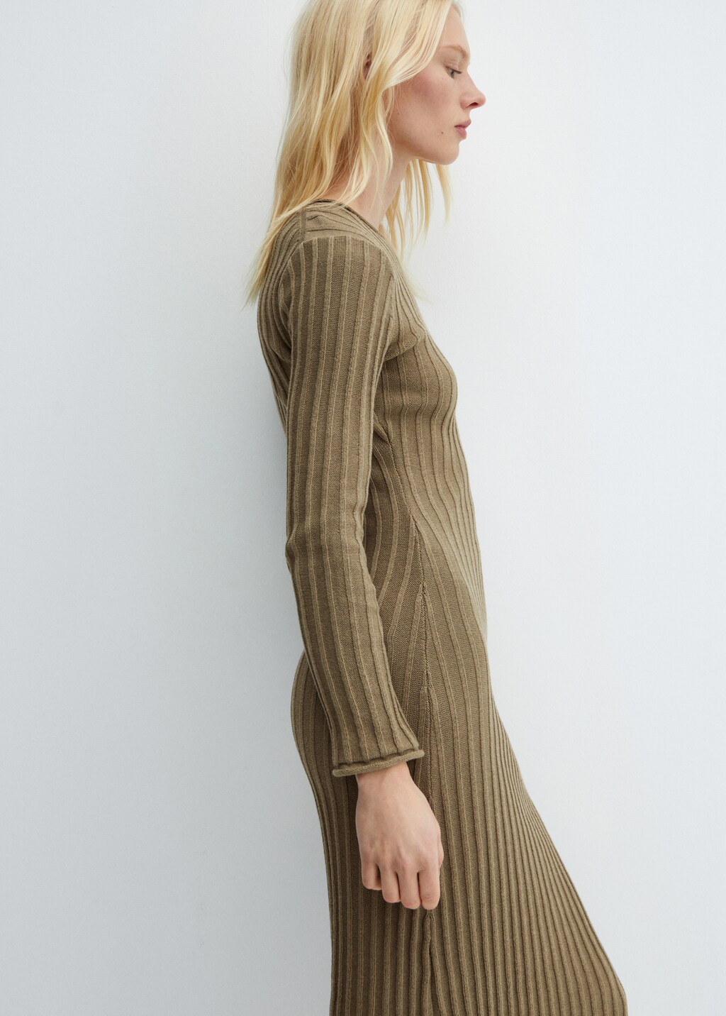 Ribbed knit dress - Details of the article 6