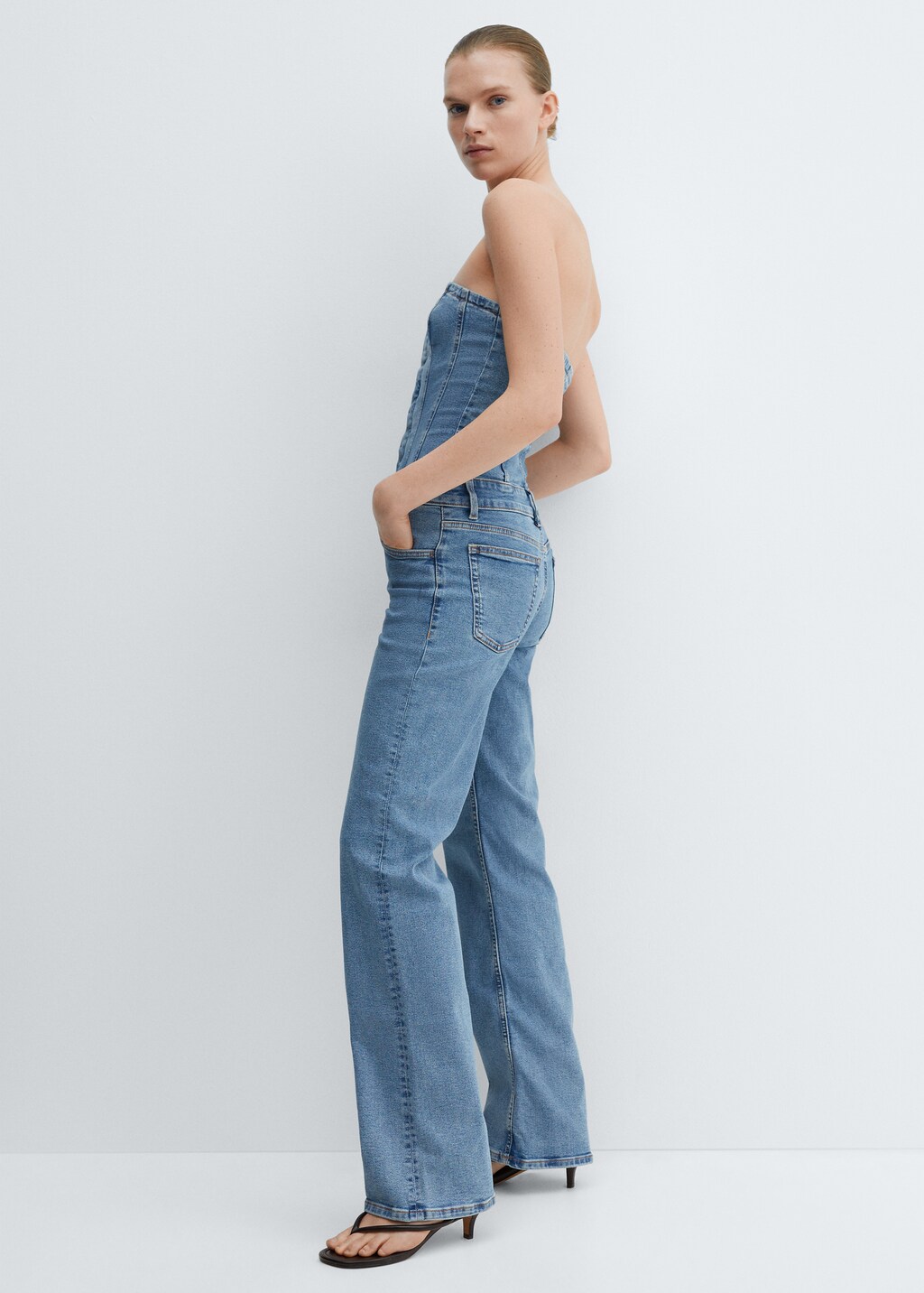 Schulterfreier Jeans-Jumpsuit - Detail des Artikels 2