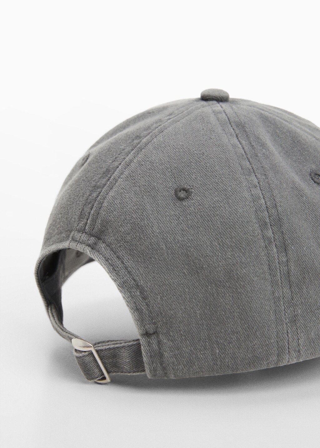 Embroidered detail cap - Details of the article 1