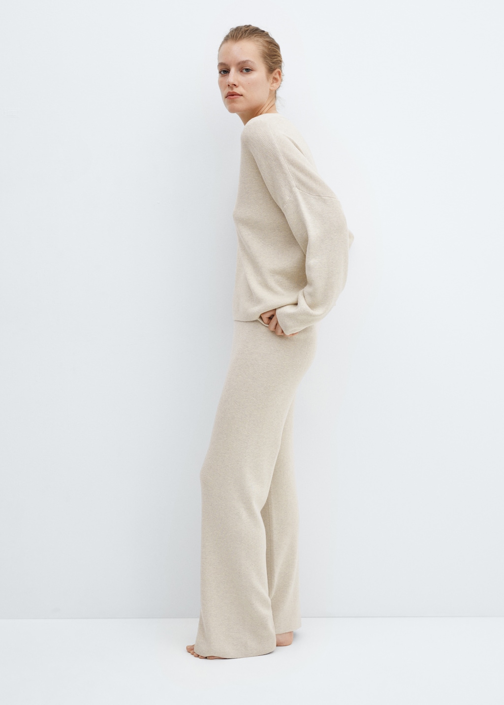 Straight knitted trousers - Details of the article 2