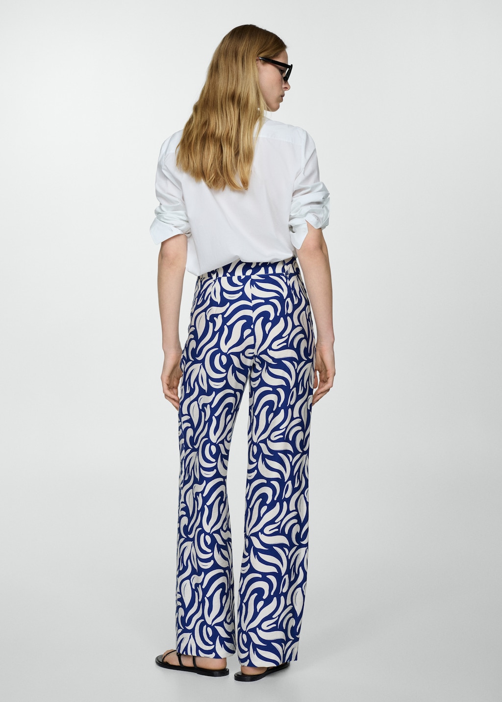 Wideleg printed trousers with pleats - Reverse of the article