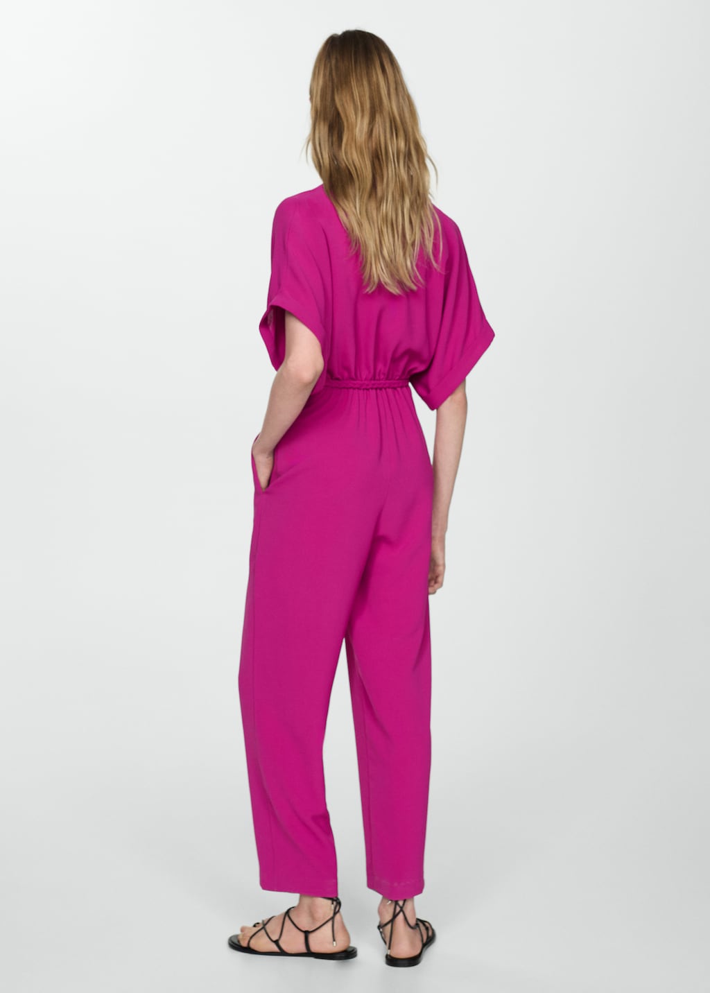 Langer Jumpsuit mit Schleife - Rückseite des Artikels