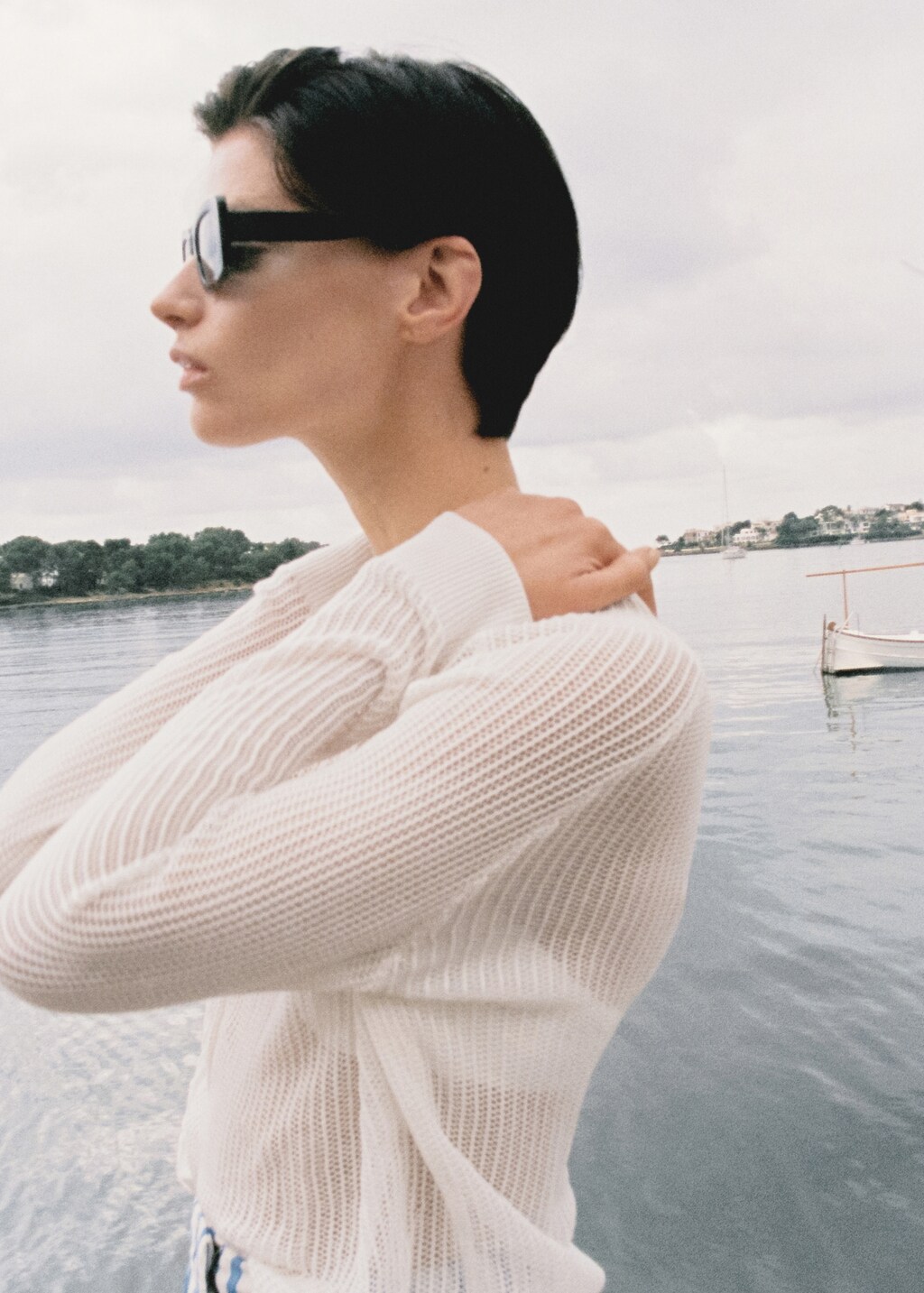 Semitransparent knitted sweater - Details of the article 6