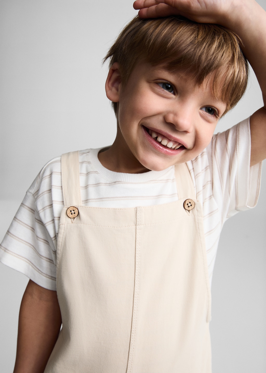 Short cotton dungarees - Details of the article 1