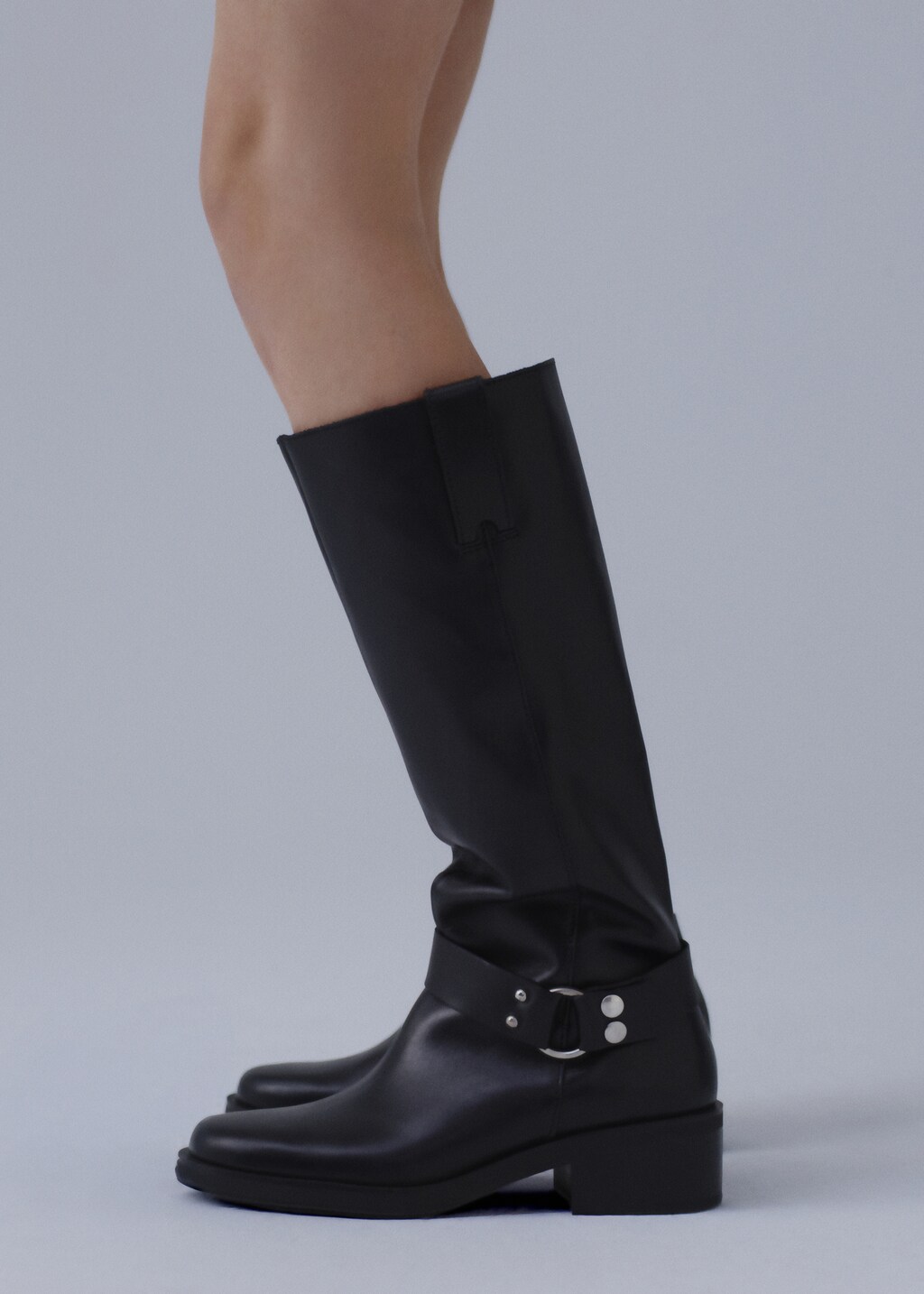 Buckles leather boots - Details of the article 7