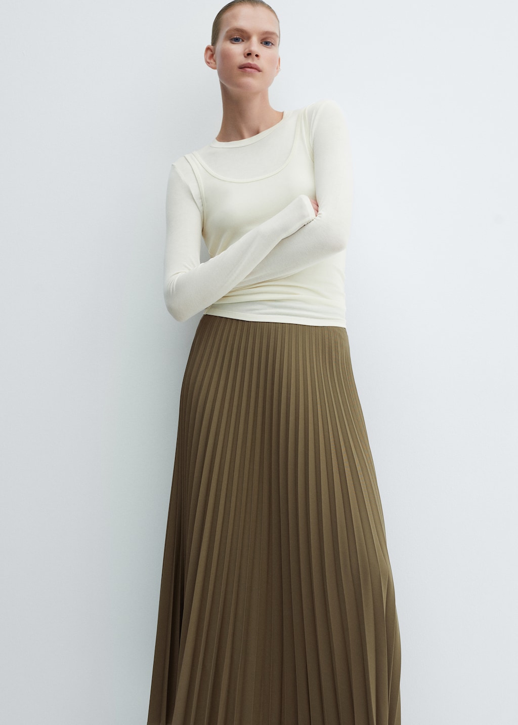 Pleated long skirt Women MANGO OUTLET United Kingdom