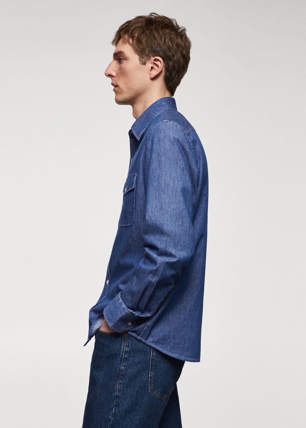 Denim overshirt with pockets - Details of the article 2