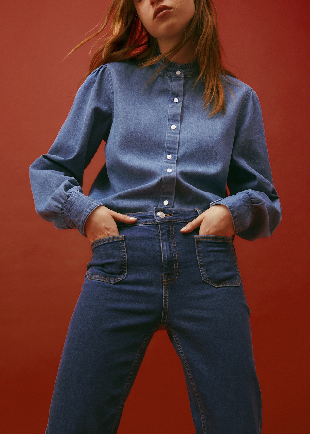 Flared jeans with pocket - Details of the article 5