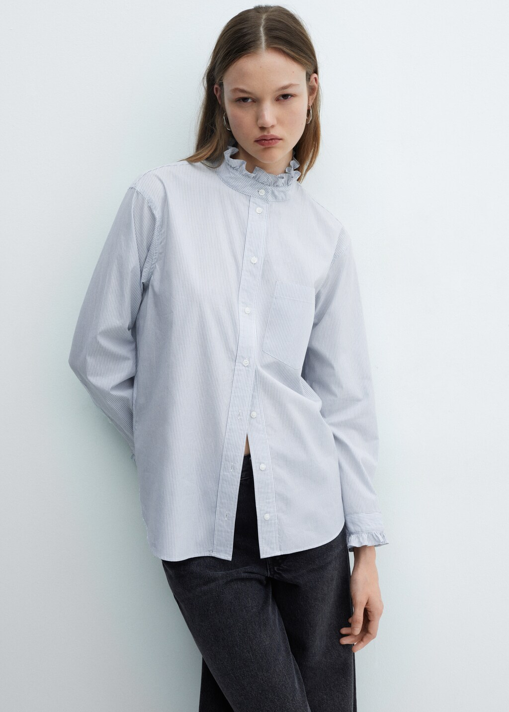 Ruffle neck shirt - Medium plane