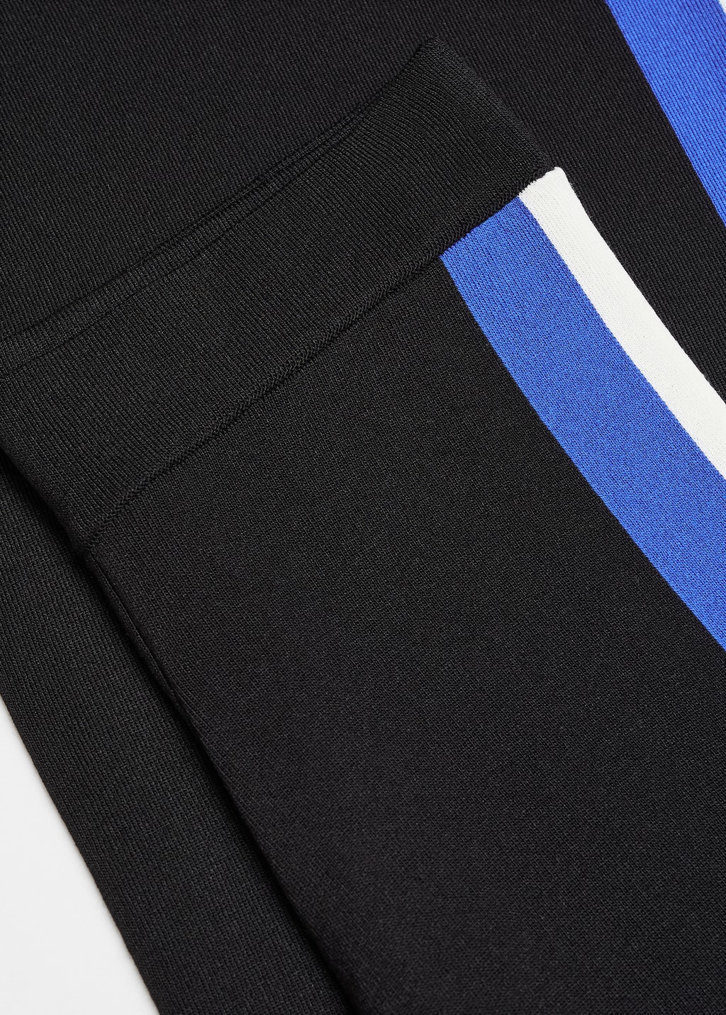 Straight knitted trousers - Details of the article 8