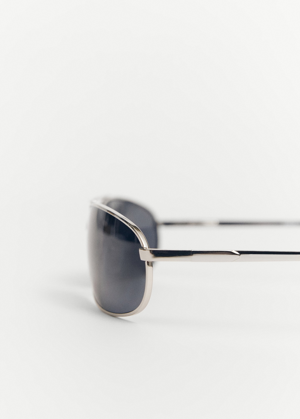 Sonnenbrille mit Metallfassung - Detail des Artikels 1