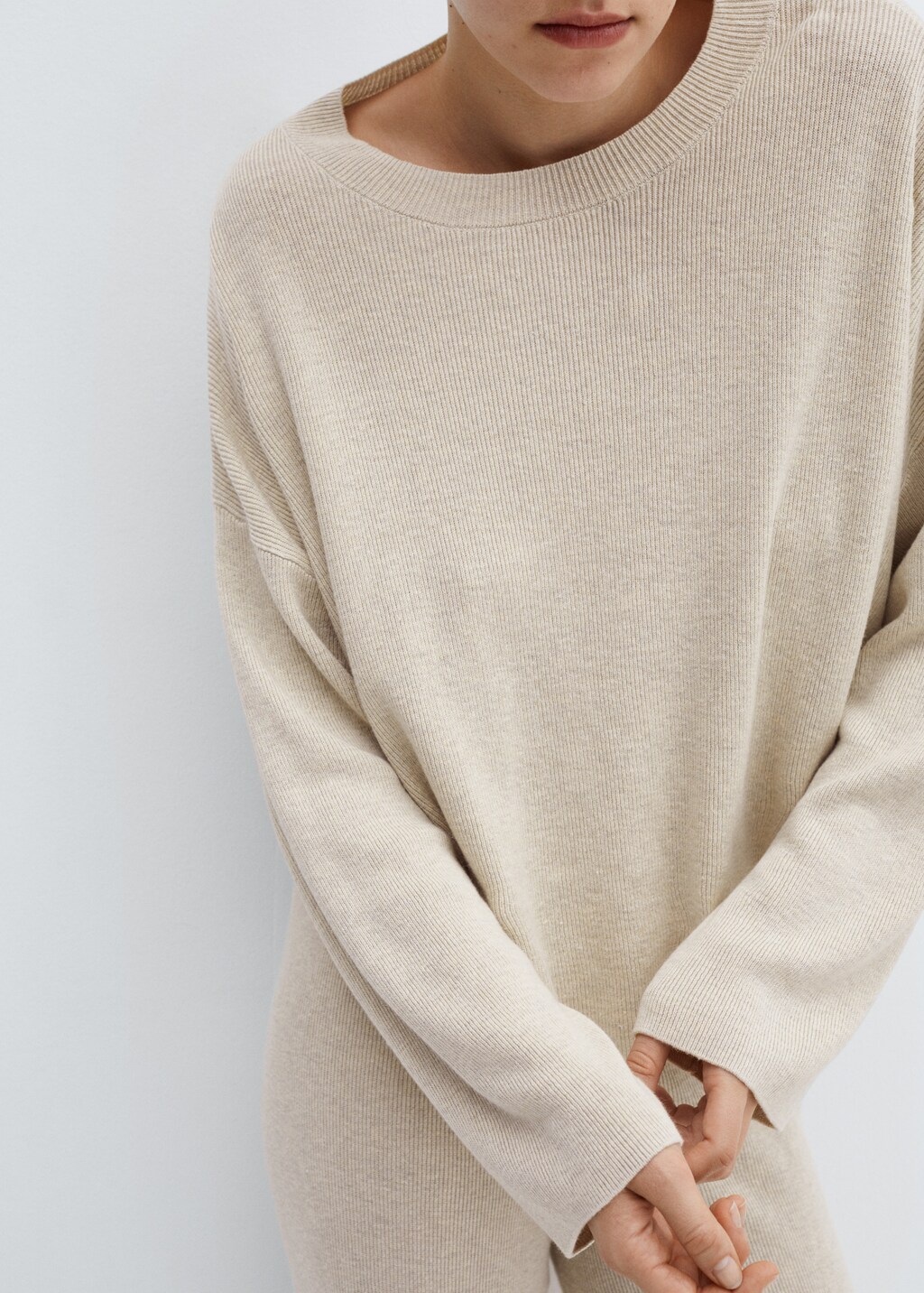 Round-neck knitted sweater - Details of the article 6