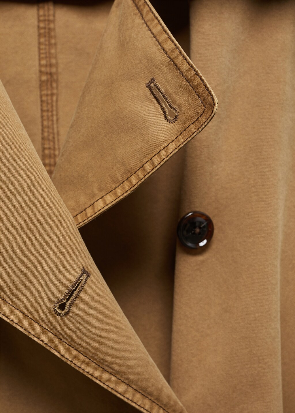 Worn-effect trench coat - Details of the article 8