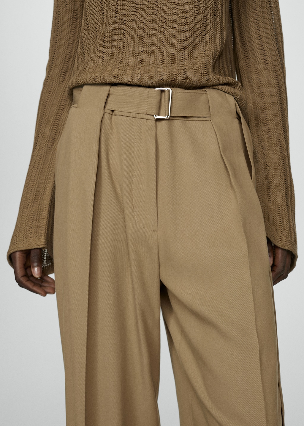 Belt straight-fit trousers - Details of the article 1