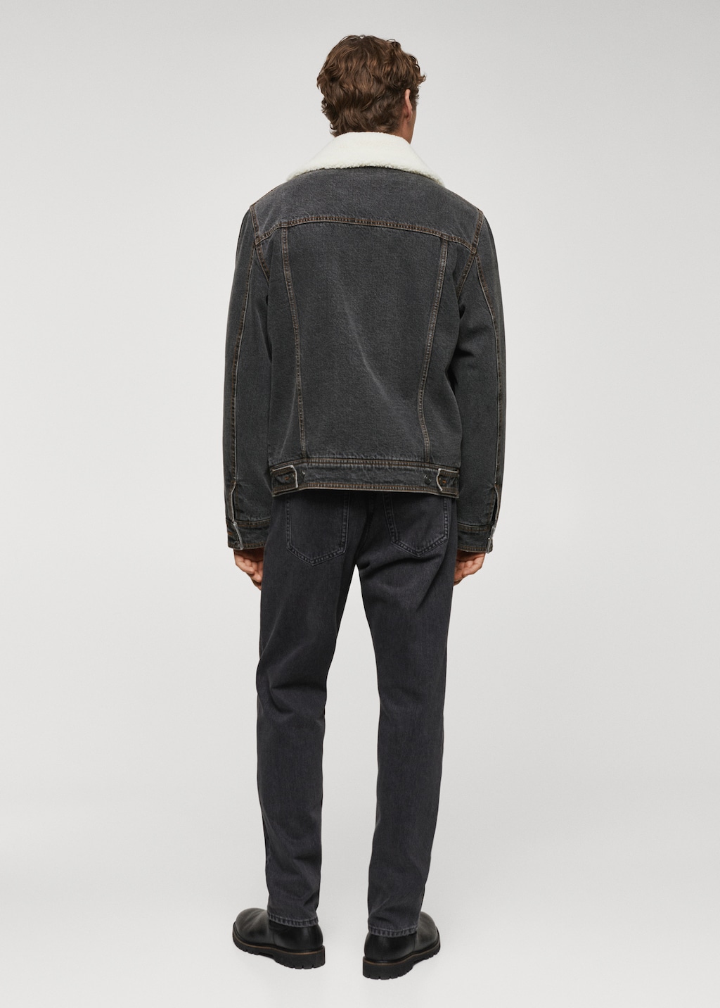 Shearling denim jacket - Reverse of the article