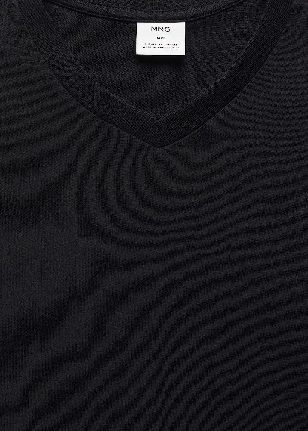 Basic cotton V-neck T-shirt - Details of the article 8