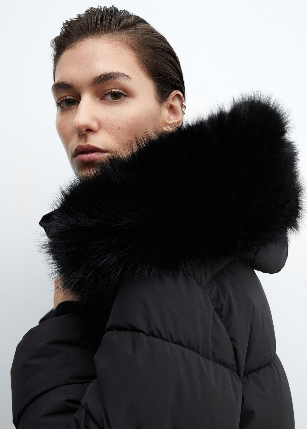 Quilted coat with fur-effect hood - Details of the article 1