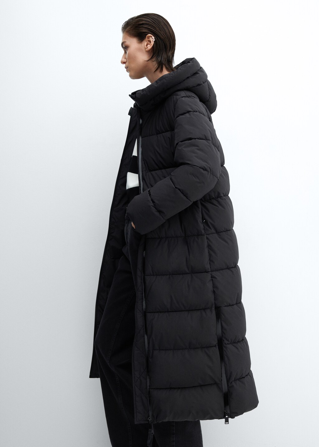 Quilted coat with fur-effect hood - Details of the article 2