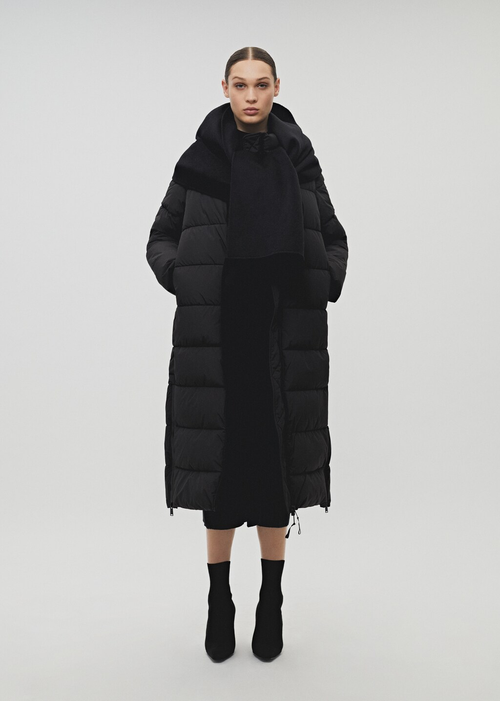 Quilted coat with fur-effect hood - Details of the article 7