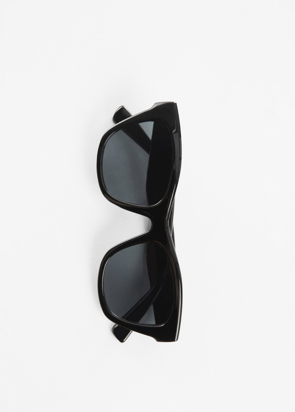 Resin frame sunglasses - Details of the article 2