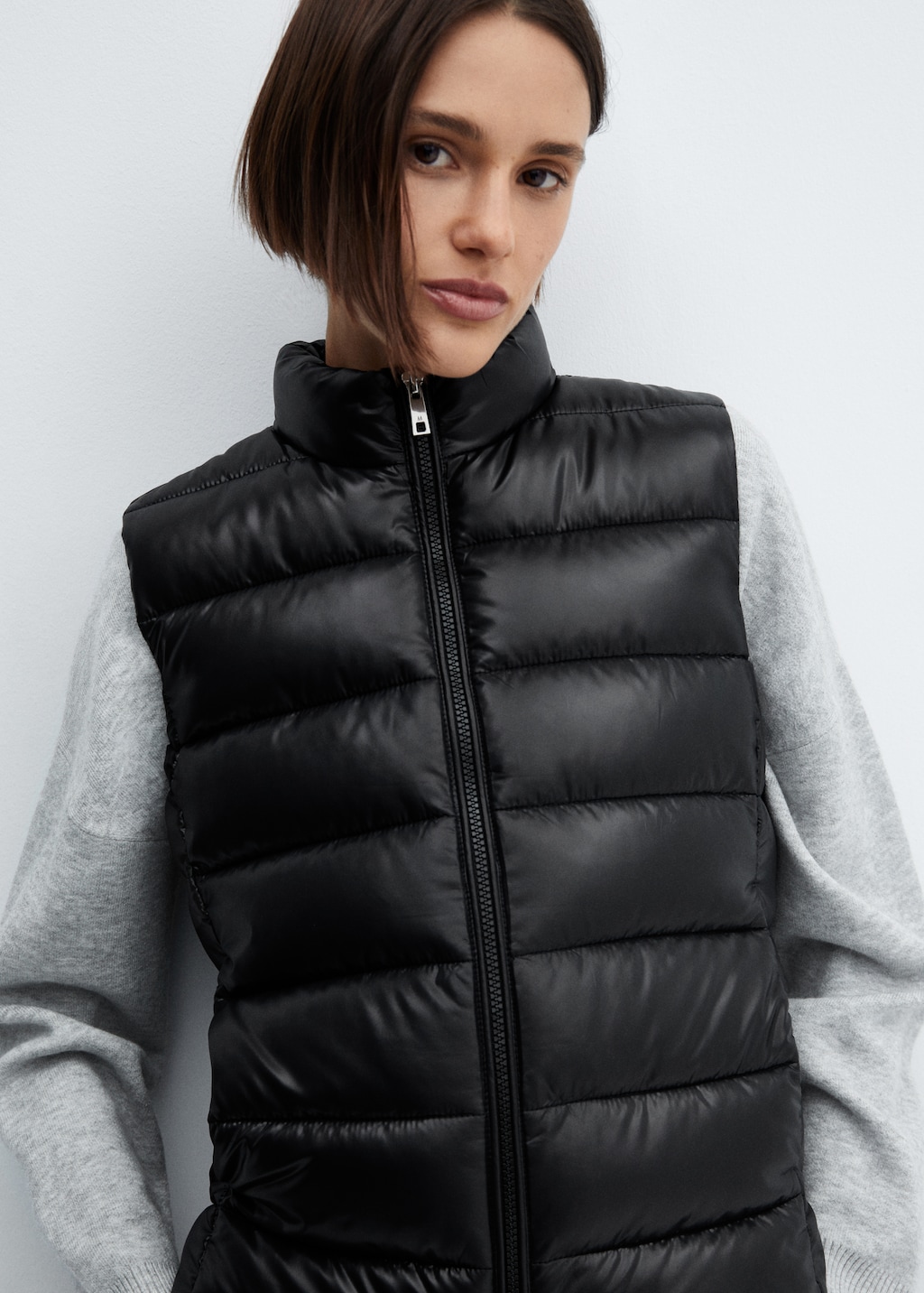 Ultra-light quilted gilet - Details of the article 1