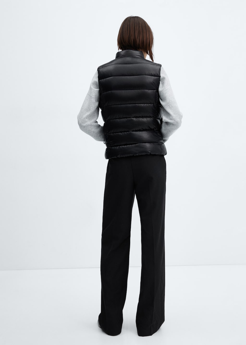 Ultra-light quilted gilet - Reverse of the article