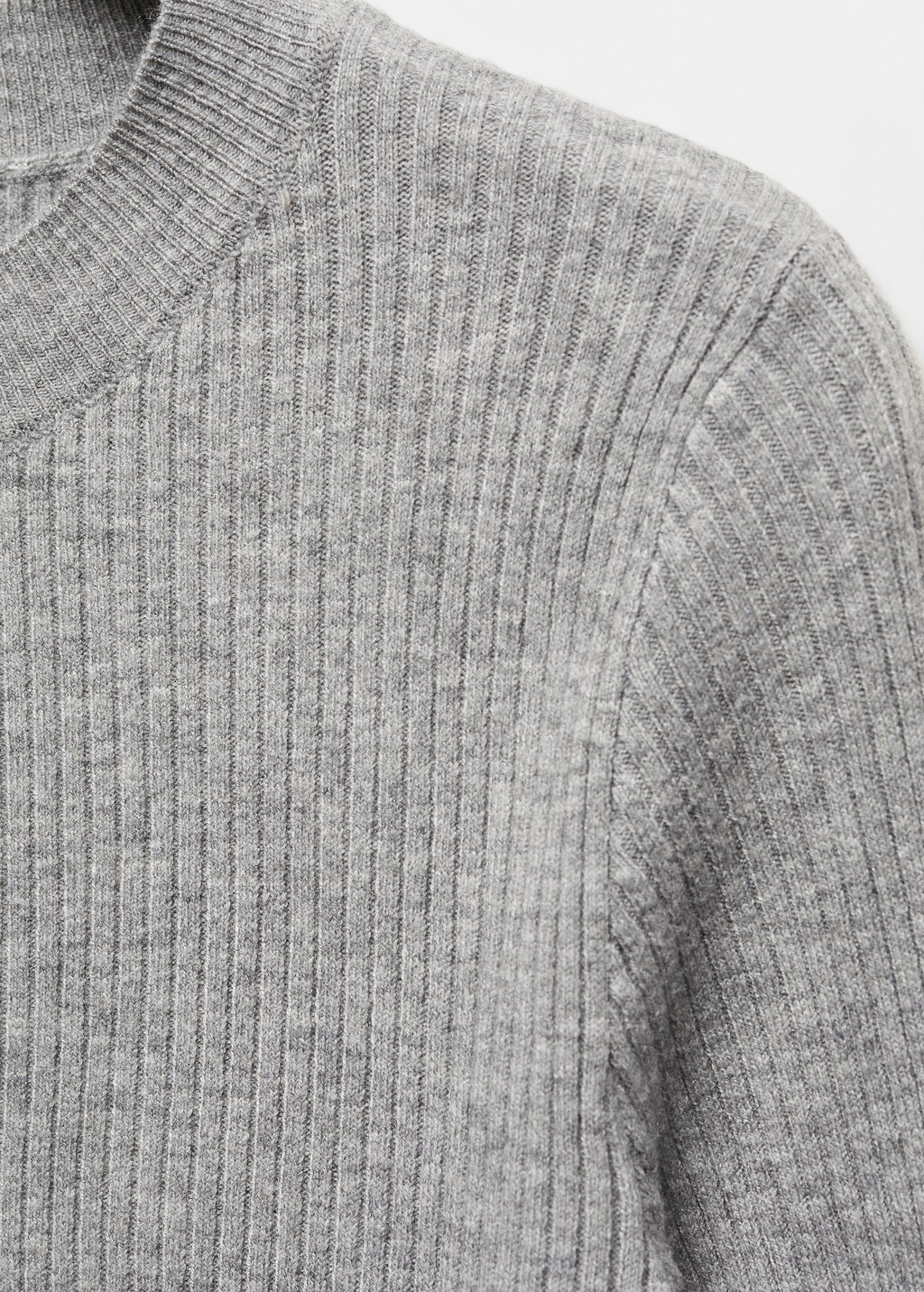 Ribbed round-neck sweater - Details of the article 8