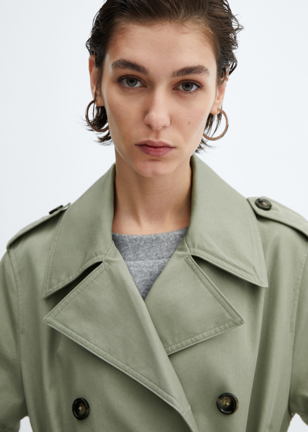 Double-breasted trench coat - Details of the article 1