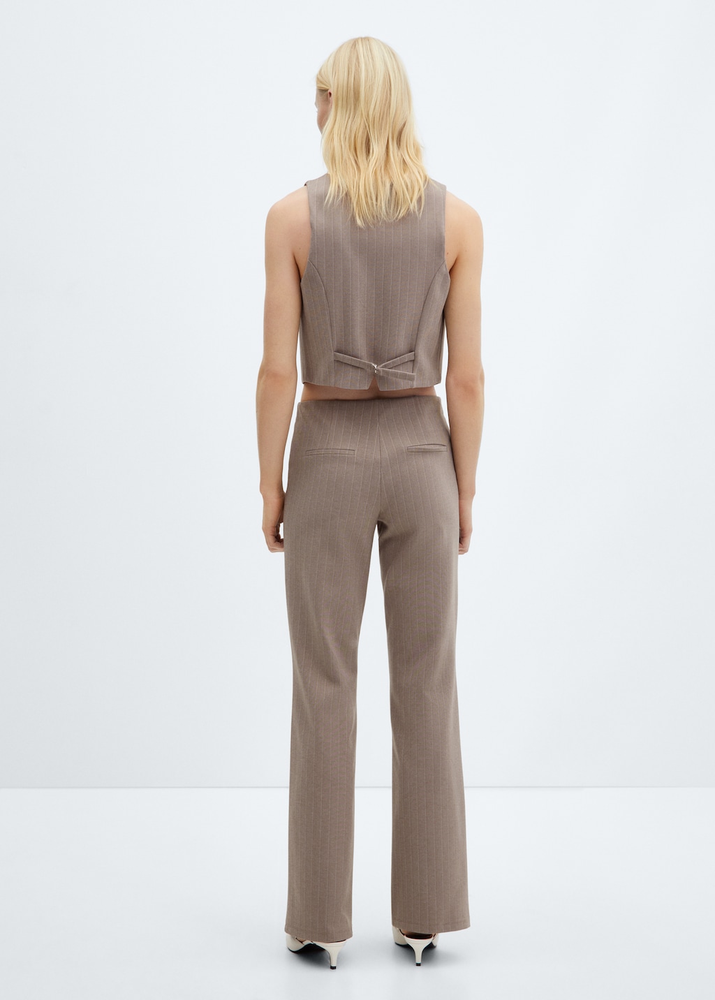 Straight knitted trousers - Reverse of the article