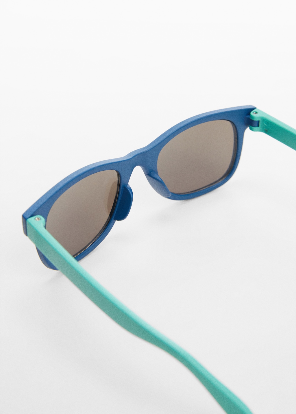 Resin frame sunglasses - Details of the article 1