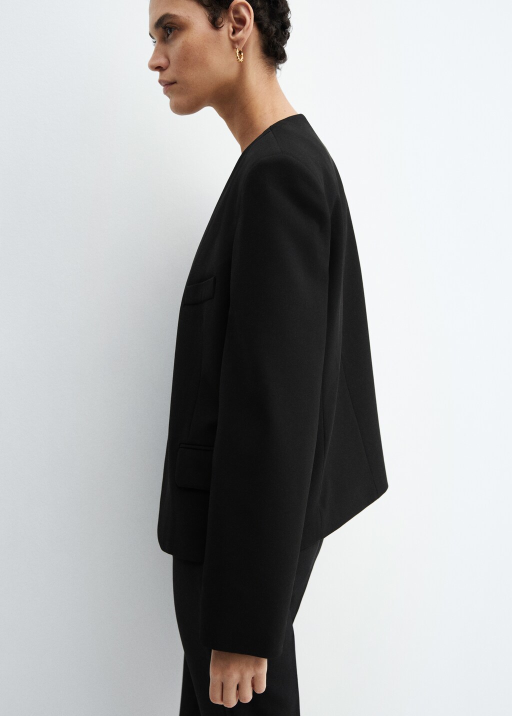 Padded shoulder blazer - Details of the article 1