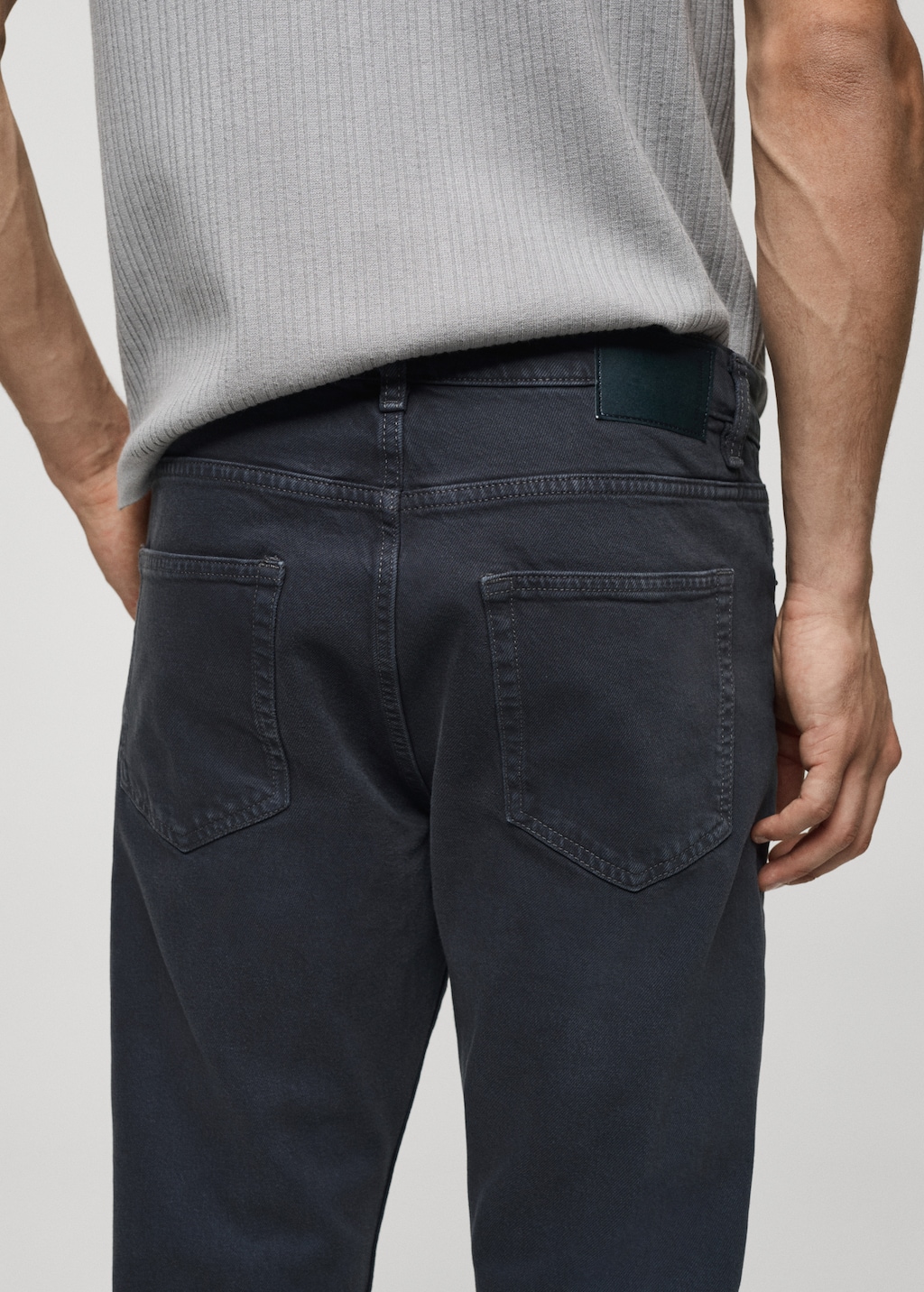 Tapered-fit jeans - Details of the article 4