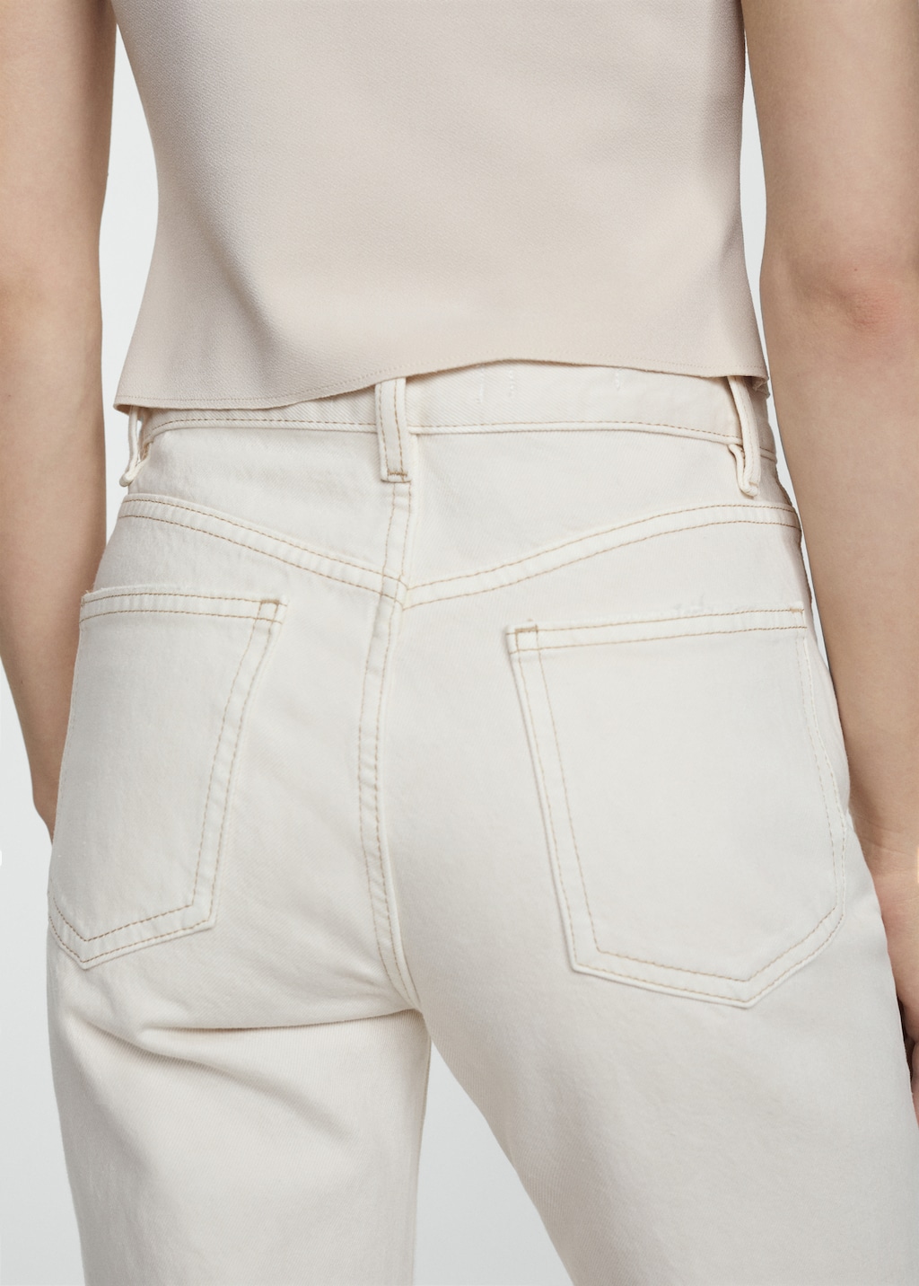 Mid-rise straight jeans - Details of the article 4