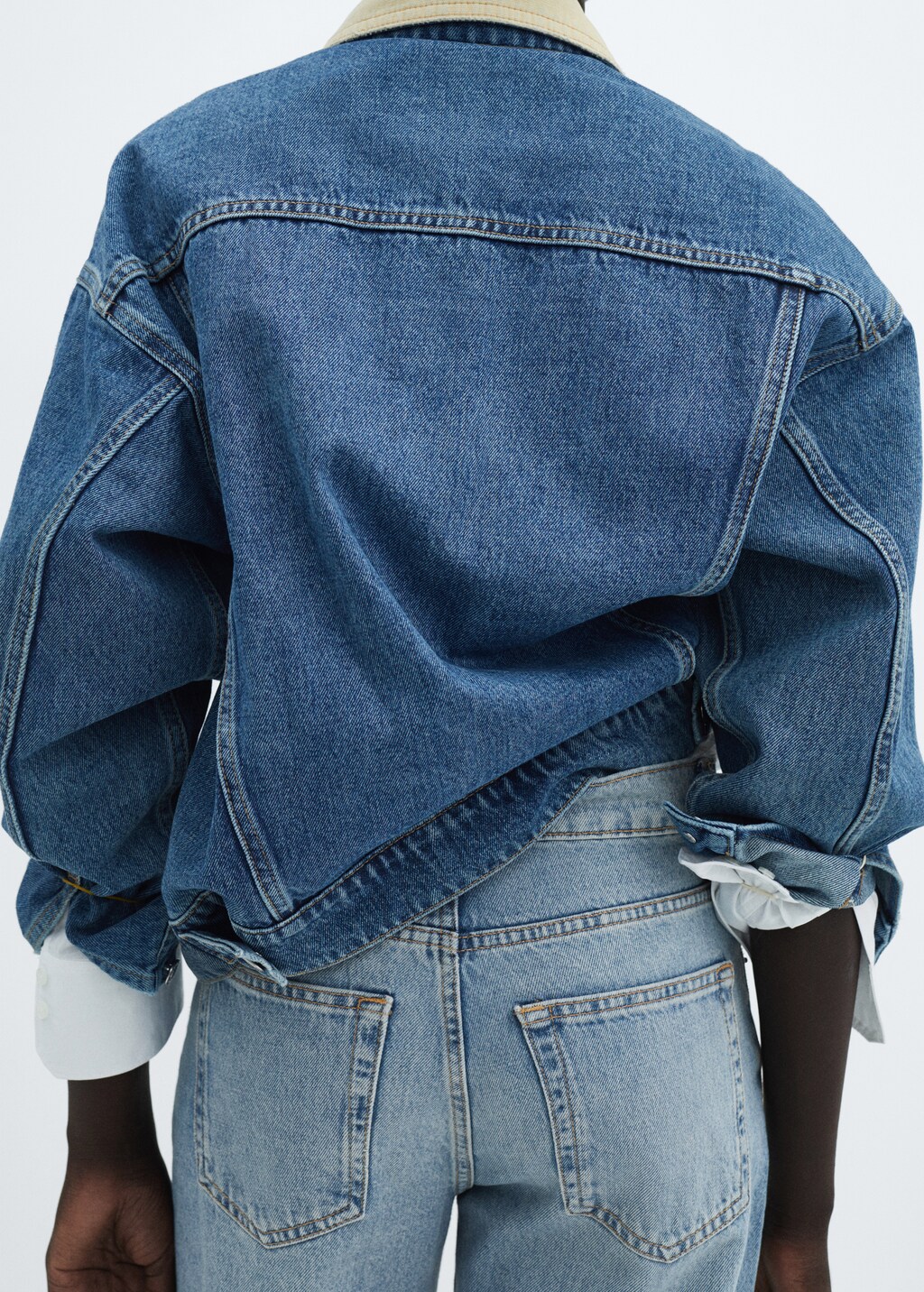 Turned-up straight jeans - Details of the article 1