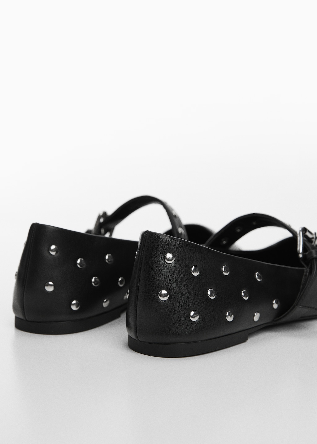 Studded ballerinas - Details of the article 1